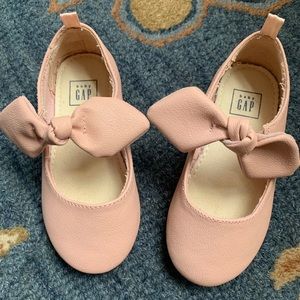 Gap Bow Flats (Toddler 7)